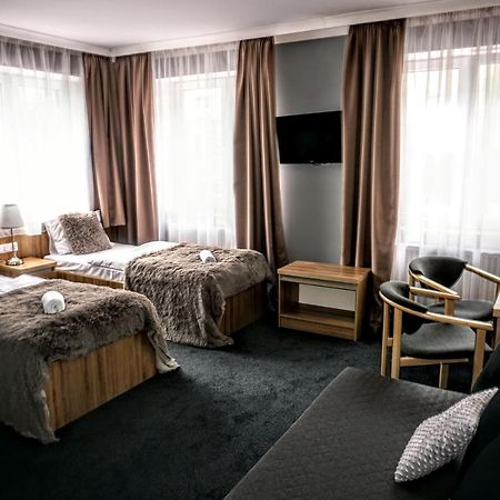 Aviator Hotel Restauracja & Spa Pabianice Exterior photo